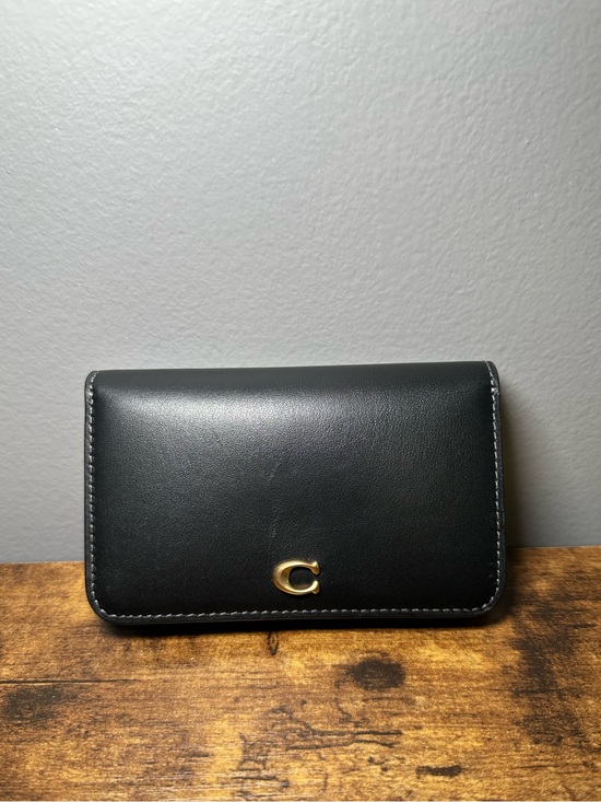 Coach Handbags - Coach Essential Slim Card Case